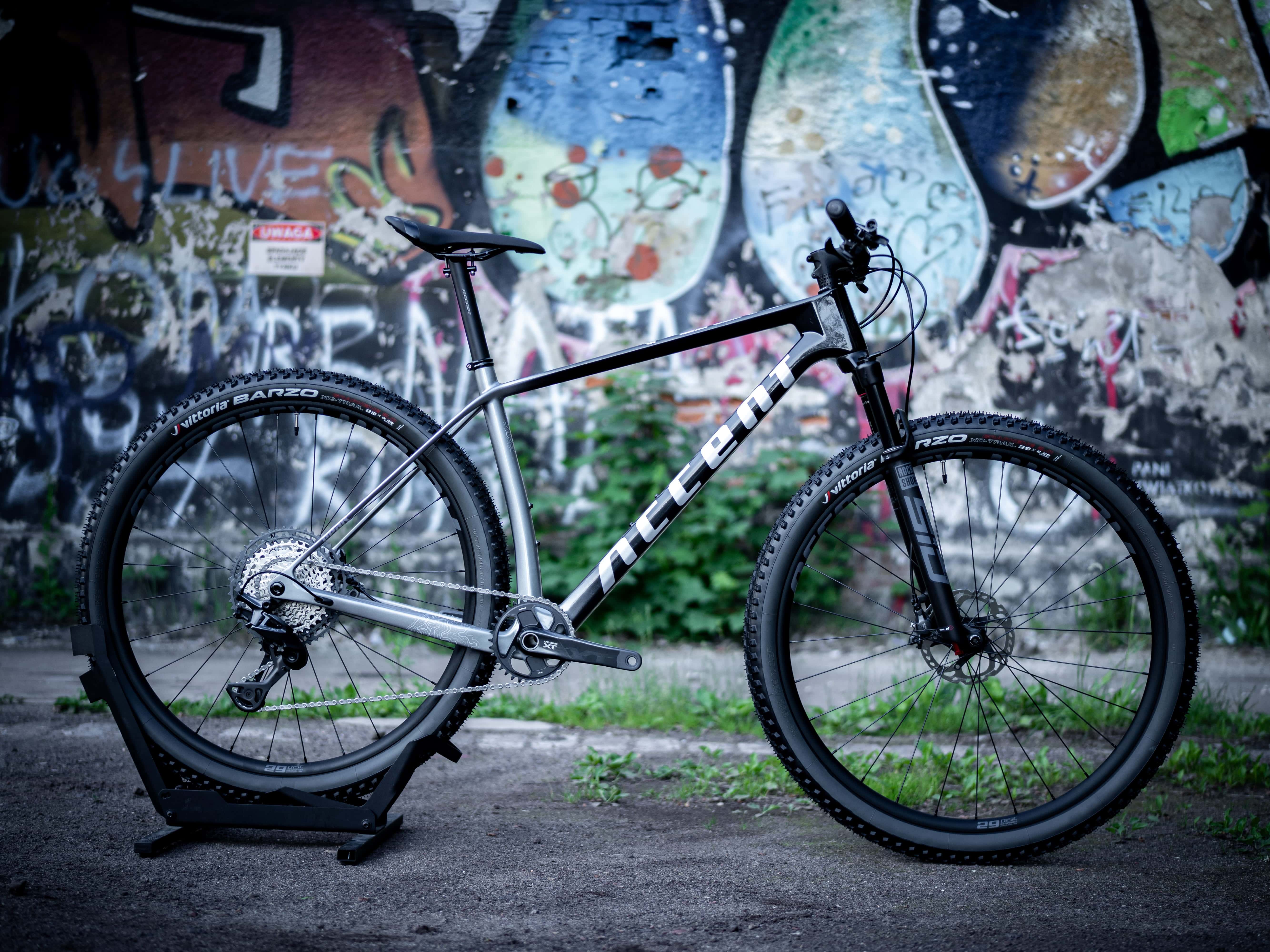 Premiera Shimano Deore XT M8200 w rowerach Accent-Bikes: Razzcal Carbon XT i Peak Carbon Boost XT 2026