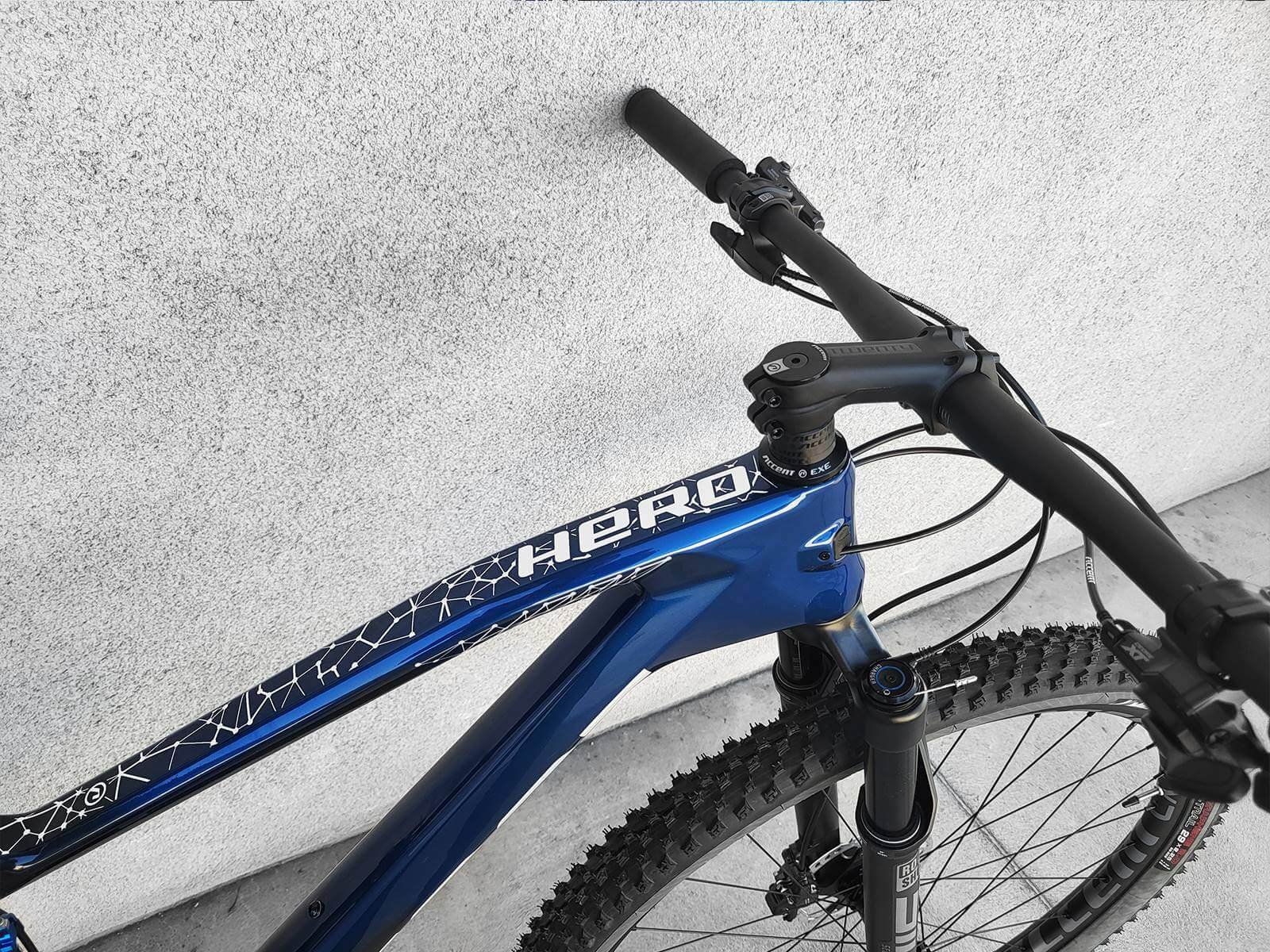 Hero Carbon XT Accent