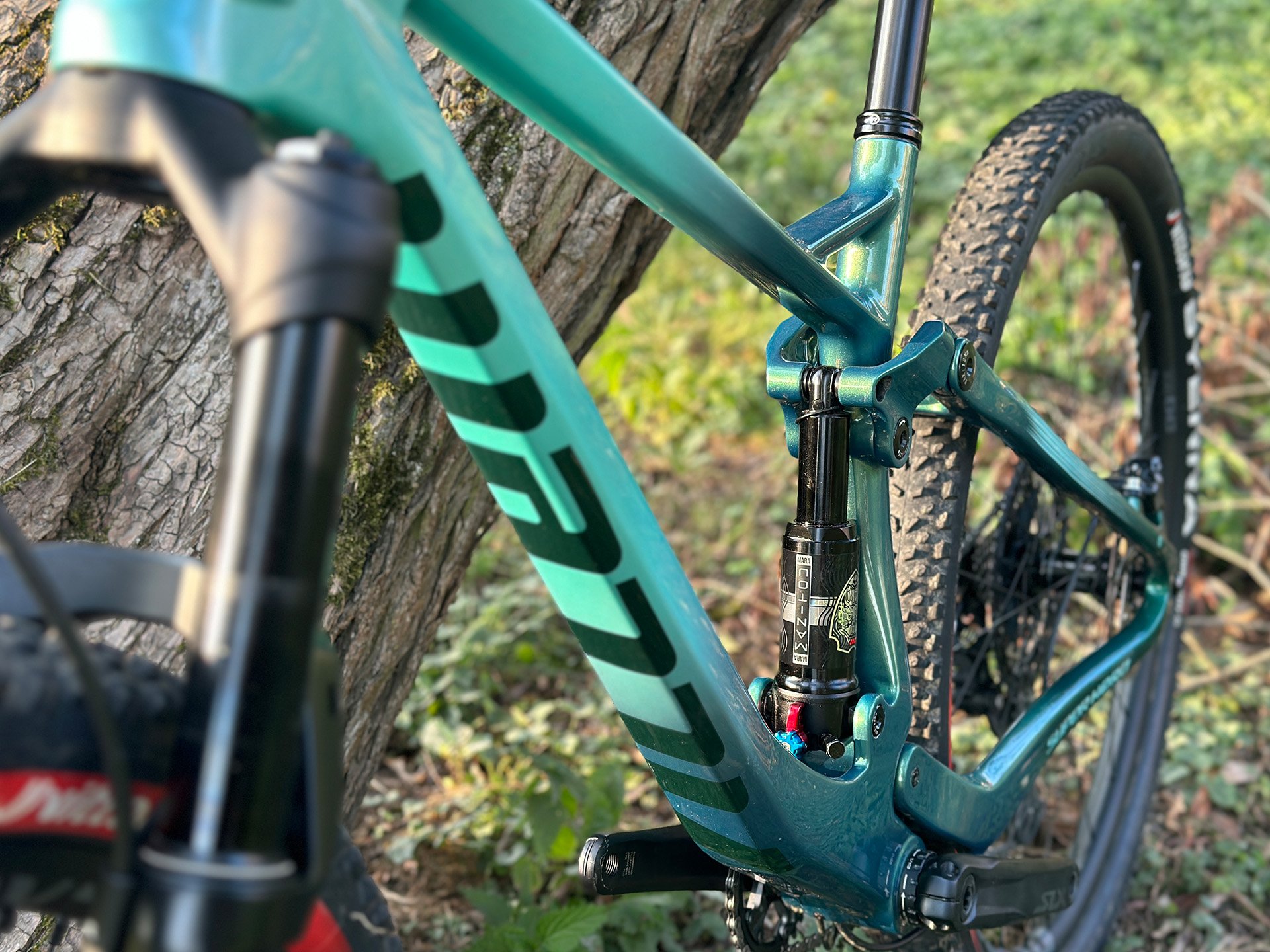 Super Hero Carbon SLX | Accent